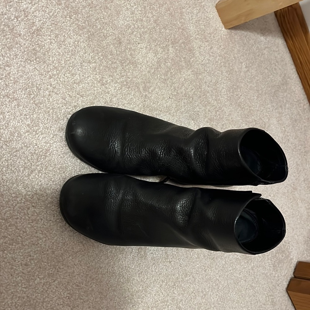Tory Burch black leather booties size 7.5